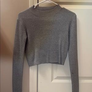 Brandy Melville cropped sweater